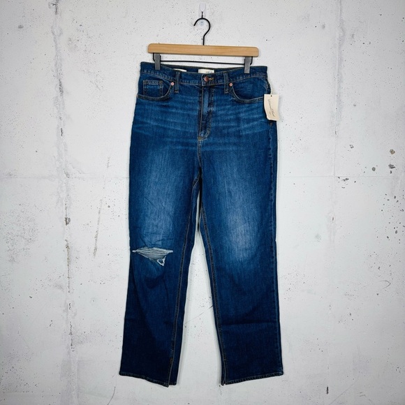 Universals Threads Vintage Straight Distressed Mom Jeans Size 10 - Picture 1 of 9